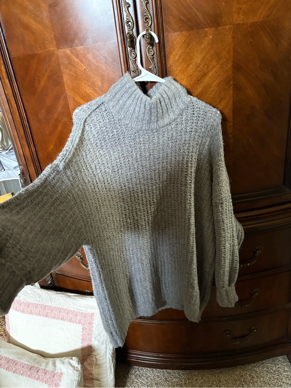 NWOT Urban Outfitters Chunky Turtleneck Sweater